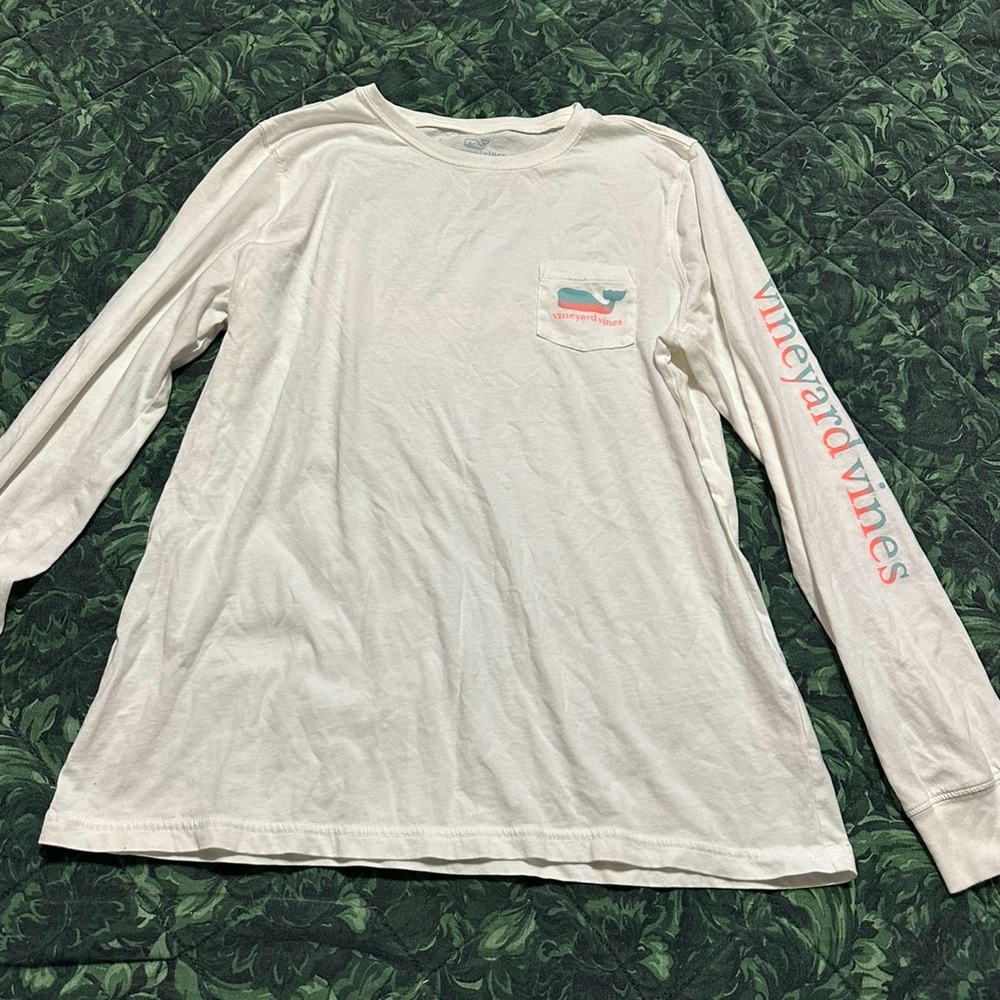 White Vineyard Vines long sleeve